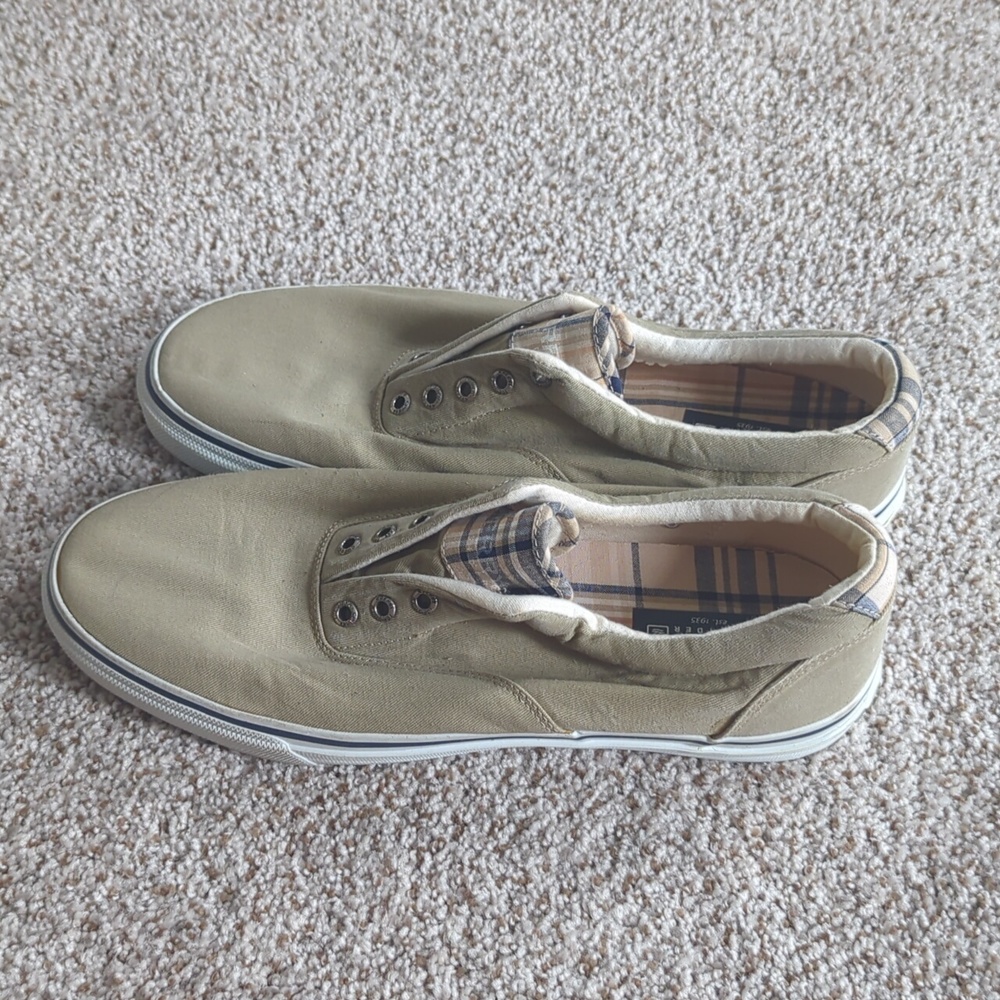 Cute canvas Sperry Slip Ons Size 13